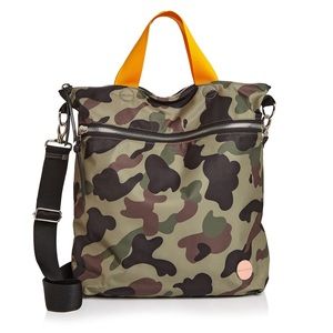 Brand new with tags camo shorty love bag!!